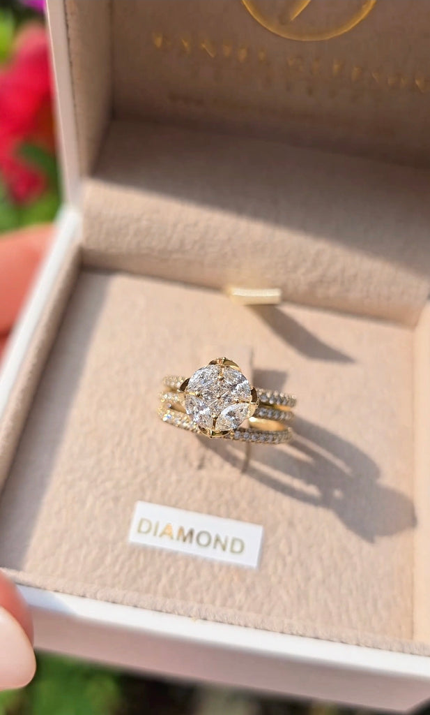 Clíona bridal ring set by Gleeson Jewellers, presented in a cream velvet ring box with "Diamond" label.