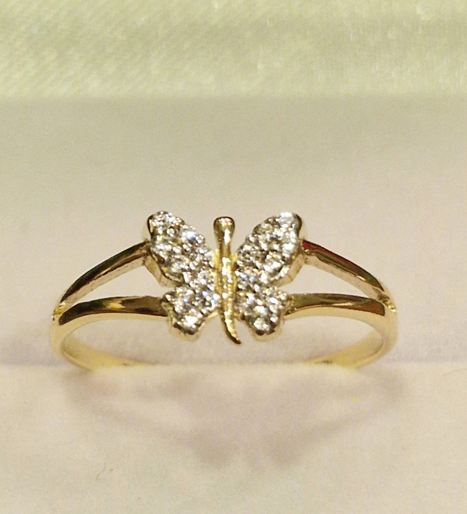 Butterfly ring