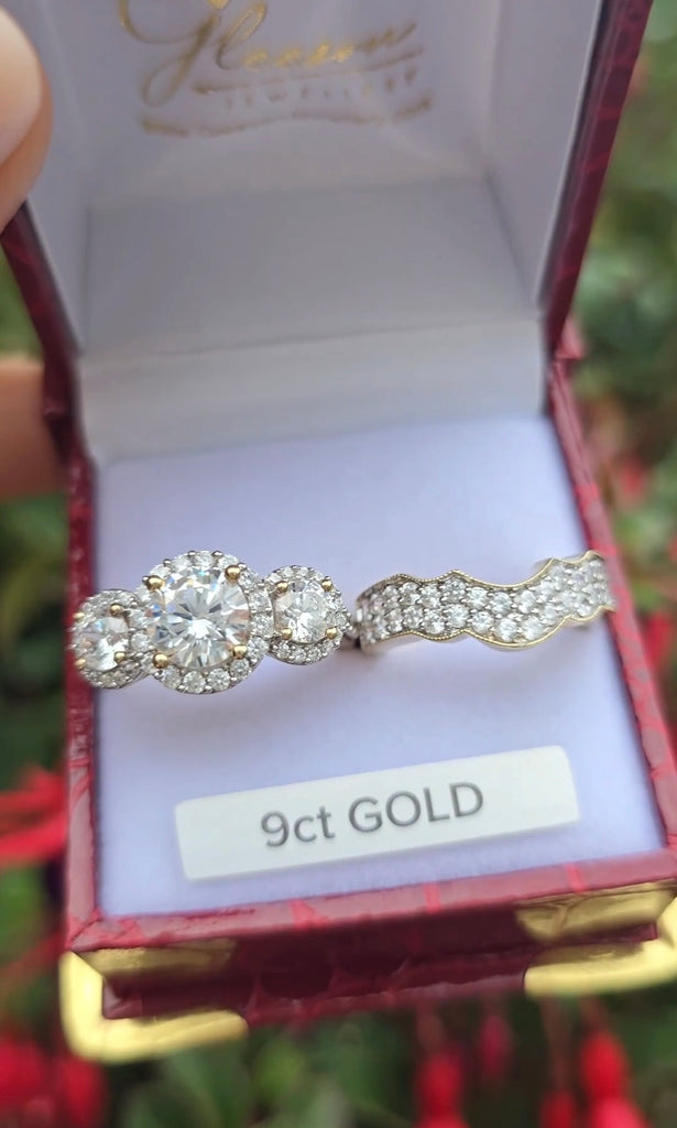 Gleeson jewellers engagement ring set in a leatherette gift box with a floral background 