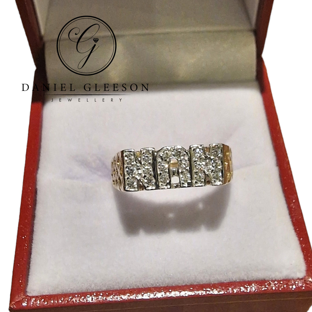 Adorn your fingers with the timeless elegance of the 9ct Gold nan ring from Daniel Gleeson Jewellers Cork. Featuring sparkling cubic zirconia, this ring is a symbol of grandmotherly love and grace. Shop now and treasure the sentimentality of Daniel Gleeson Jewellers Cork