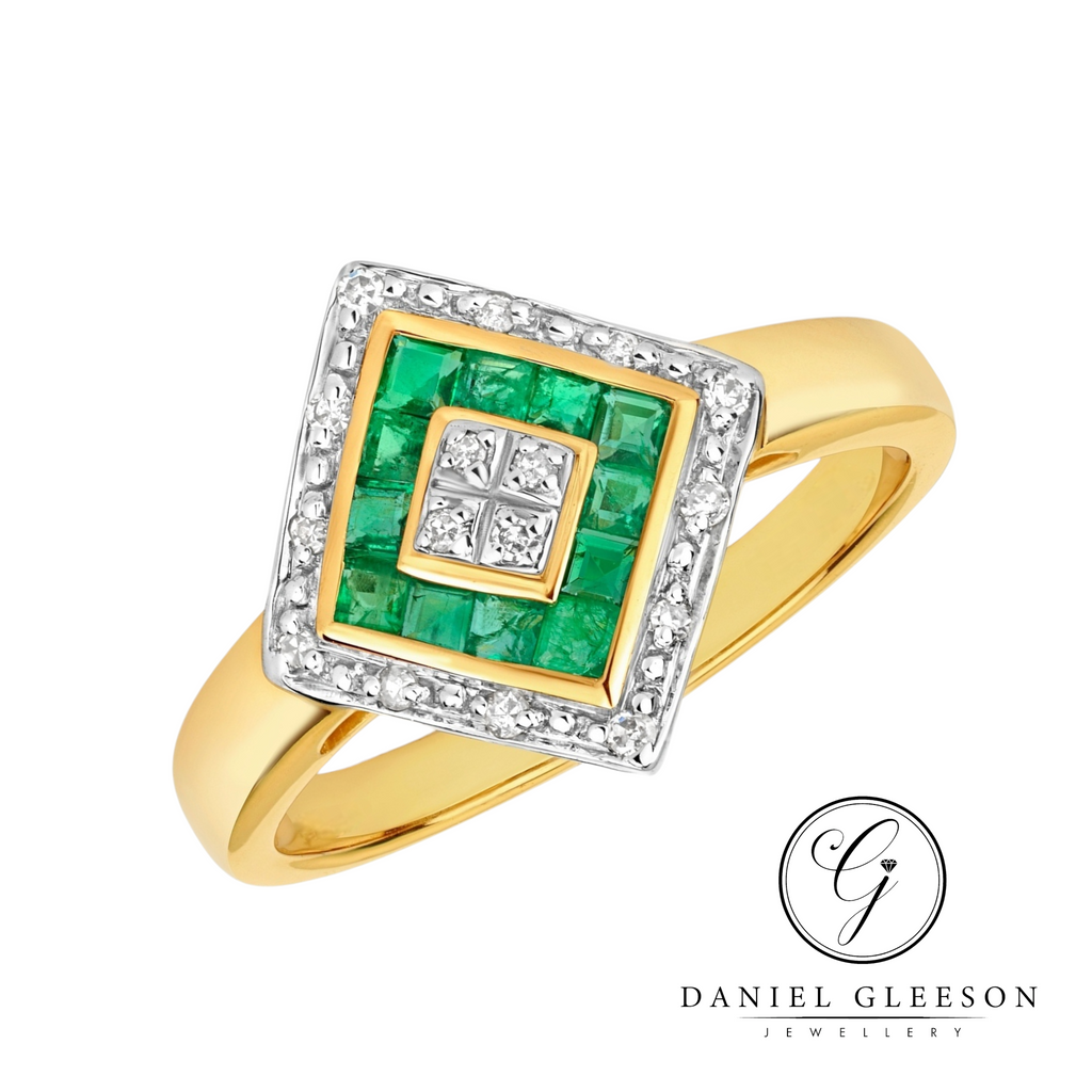 Vintage style diamond and emerald ring from gleesons jewellers, daniel gleeson jewellery