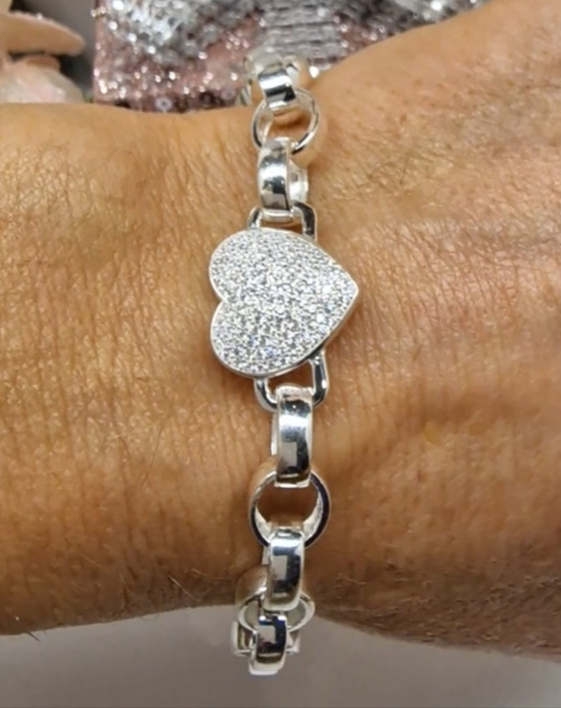 Heart belcher bracelet 