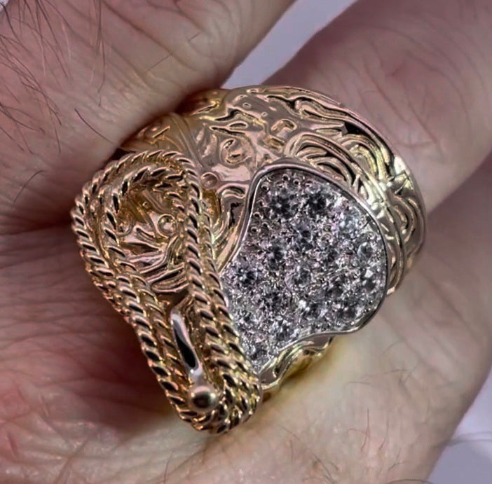 Mans gold saddle ring 