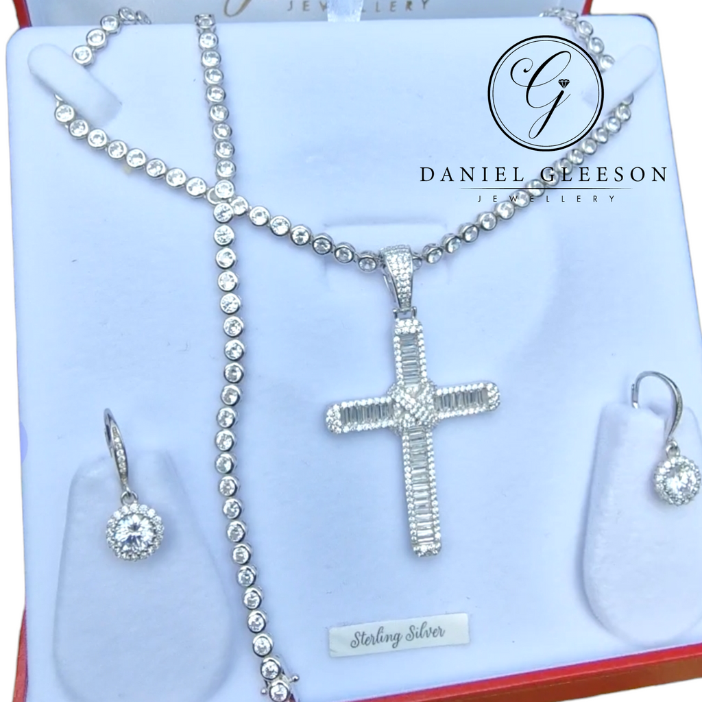 Gleesons jewellers cork, daniel gleeson jewellers tennis set with bracelet, earrings, necklace and cross in a red leather gift box