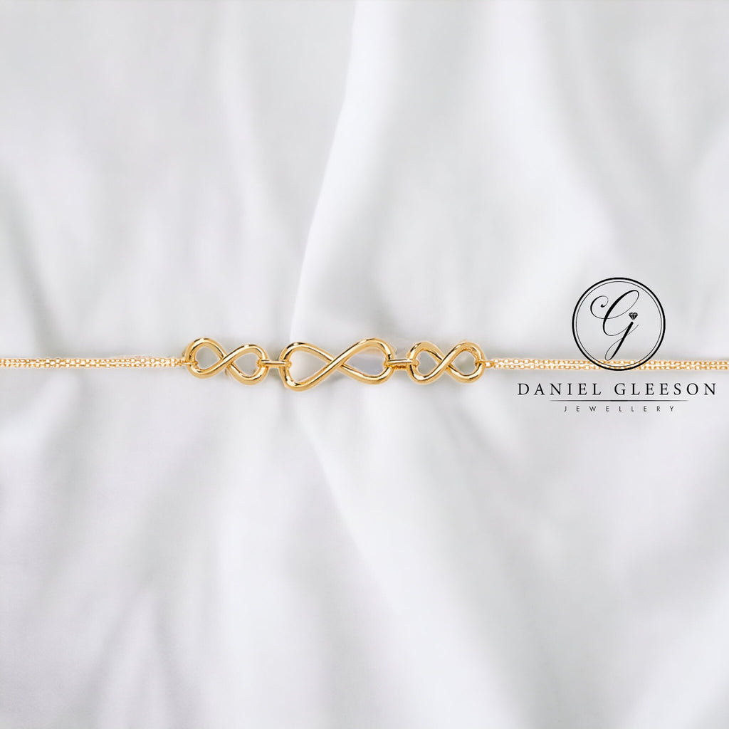 Ladies gold chain infinity bracelet 