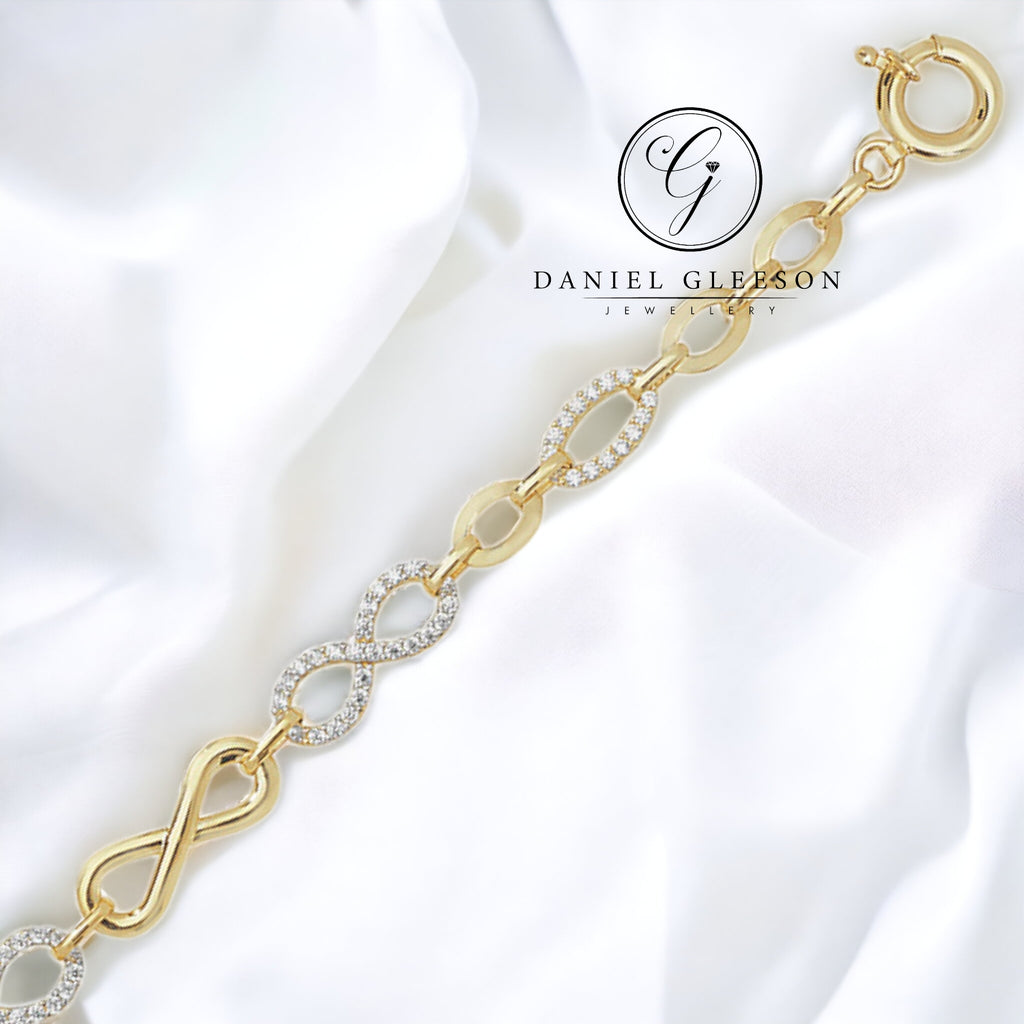 Ladies 9ct gold cz infinity bracelet