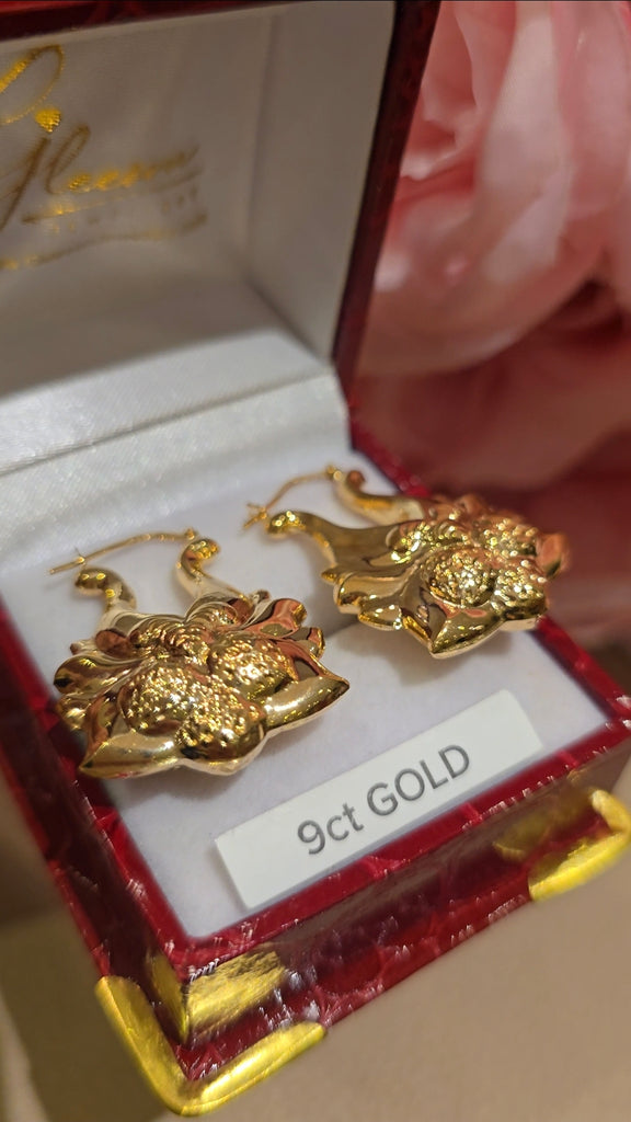 Gold strawberry earrings 