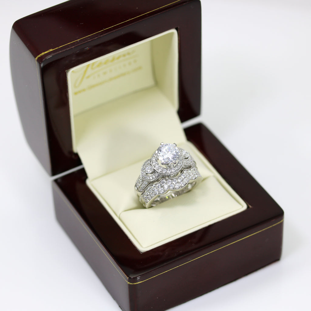 9ct White Gold Cubic Zirconia Ring Set Gleeson Jewellers, Daniel Gleeson Jewellers, Gleesons Jewellers