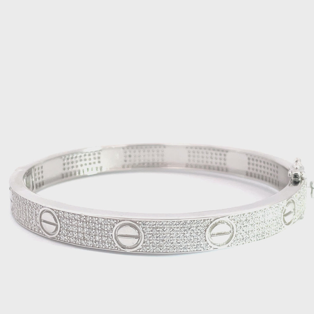 Ladies silver bangle, Gleeaons Jewellers