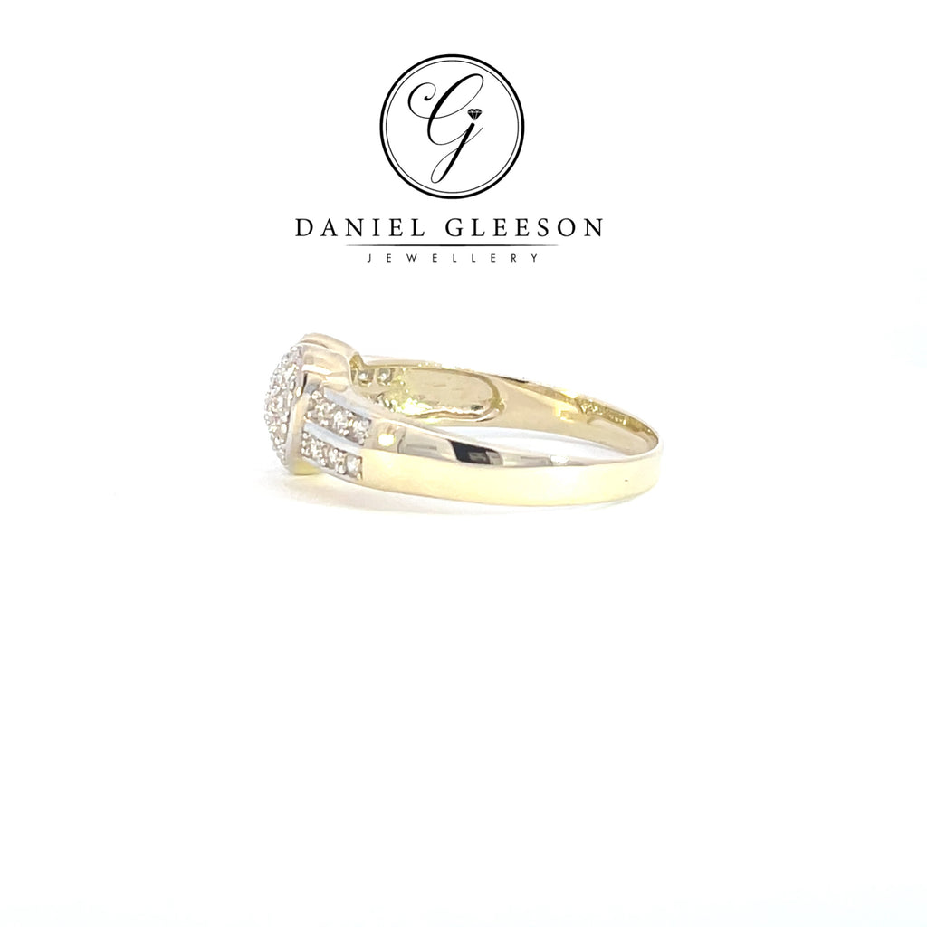 9ct Gold Pave CZ Heart Ring Daniel Gleeson Jewellers Cork, gleeson jewellers, Gleeson Jeweller, Daniel Gleeson Jewellery, Gleesons Jewellers, GleesonJewellery.com