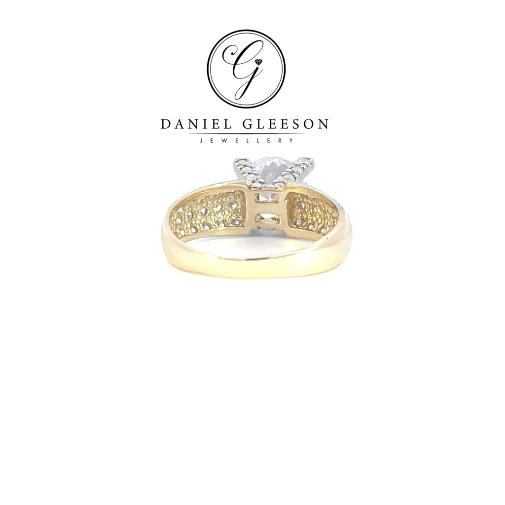 Solitaire Ring in 9ct Yellow Gold displayed in leatherette Gleesons Jewellers Cork ring box